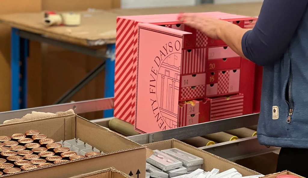 Selfridges advent calendar 2022 fulfilment packaging