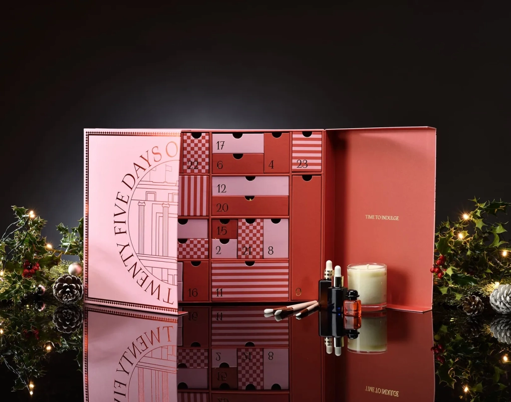 Selfridges beauty advent calendar 2022 packaging with drawers closed