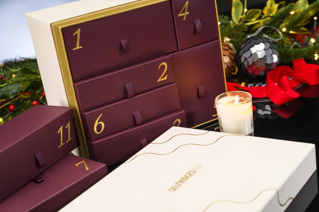 Selfridges VIP beauty advent calendar 2022 packaging with drawers open
